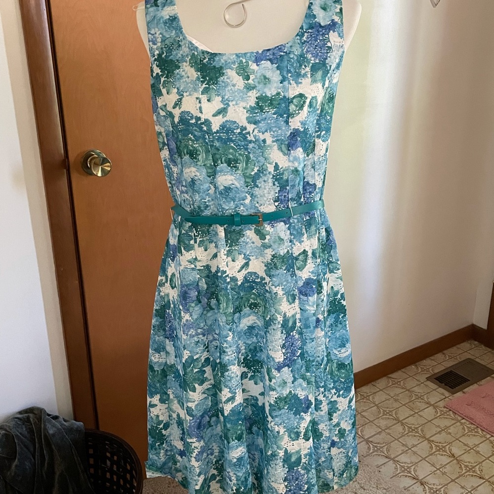 Sleeveless summer dress,